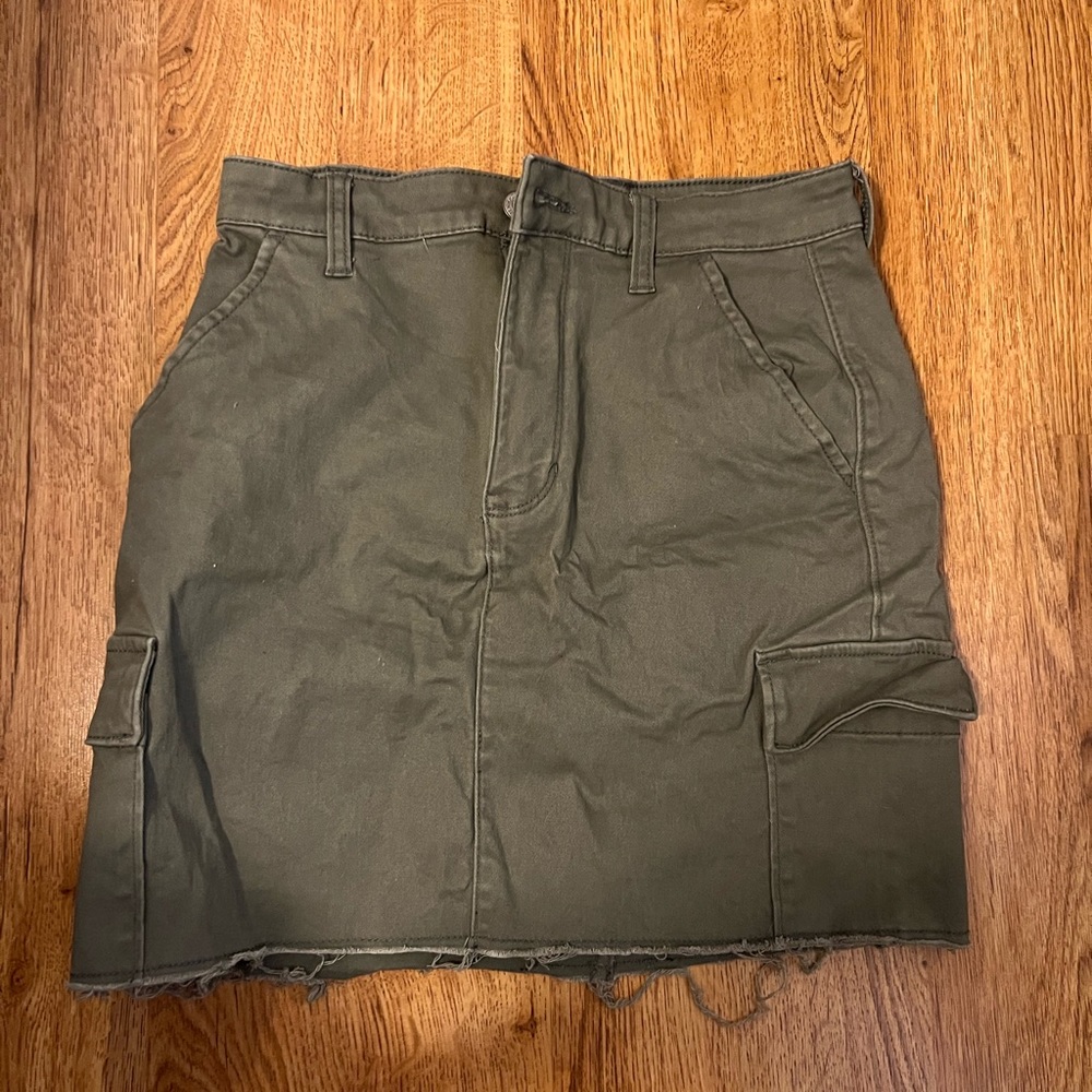 Hollister, Army Green, Ultra High Rise Skirt, Size 1